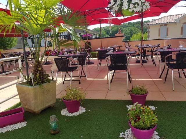 Hotel Restaurant Les Kakis Barbotan-les-Thermes Exterior photo